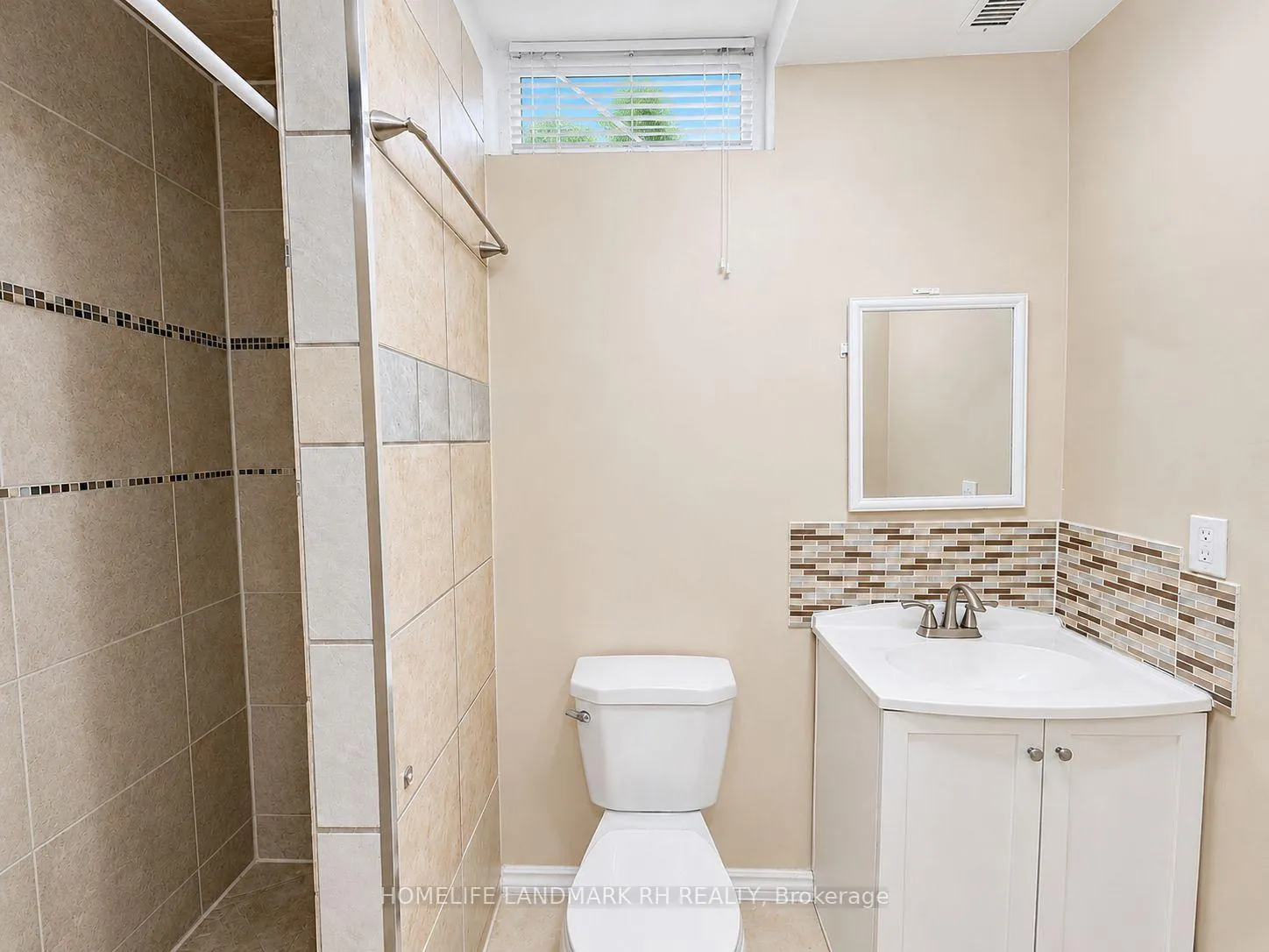 Photo 15 of 11 Cottinghill Way, Aurora, Bayview Northeast — HOMEH