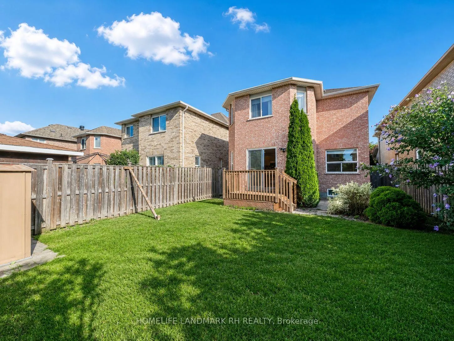 Photo 17 of 11 Cottinghill Way, Aurora, Bayview Northeast — HOMEH