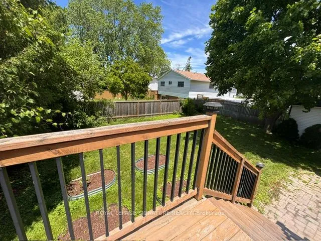 Photo 5 of 279 Lakeshore Road S, St. Catharines, Lakeshore — HOMEH
