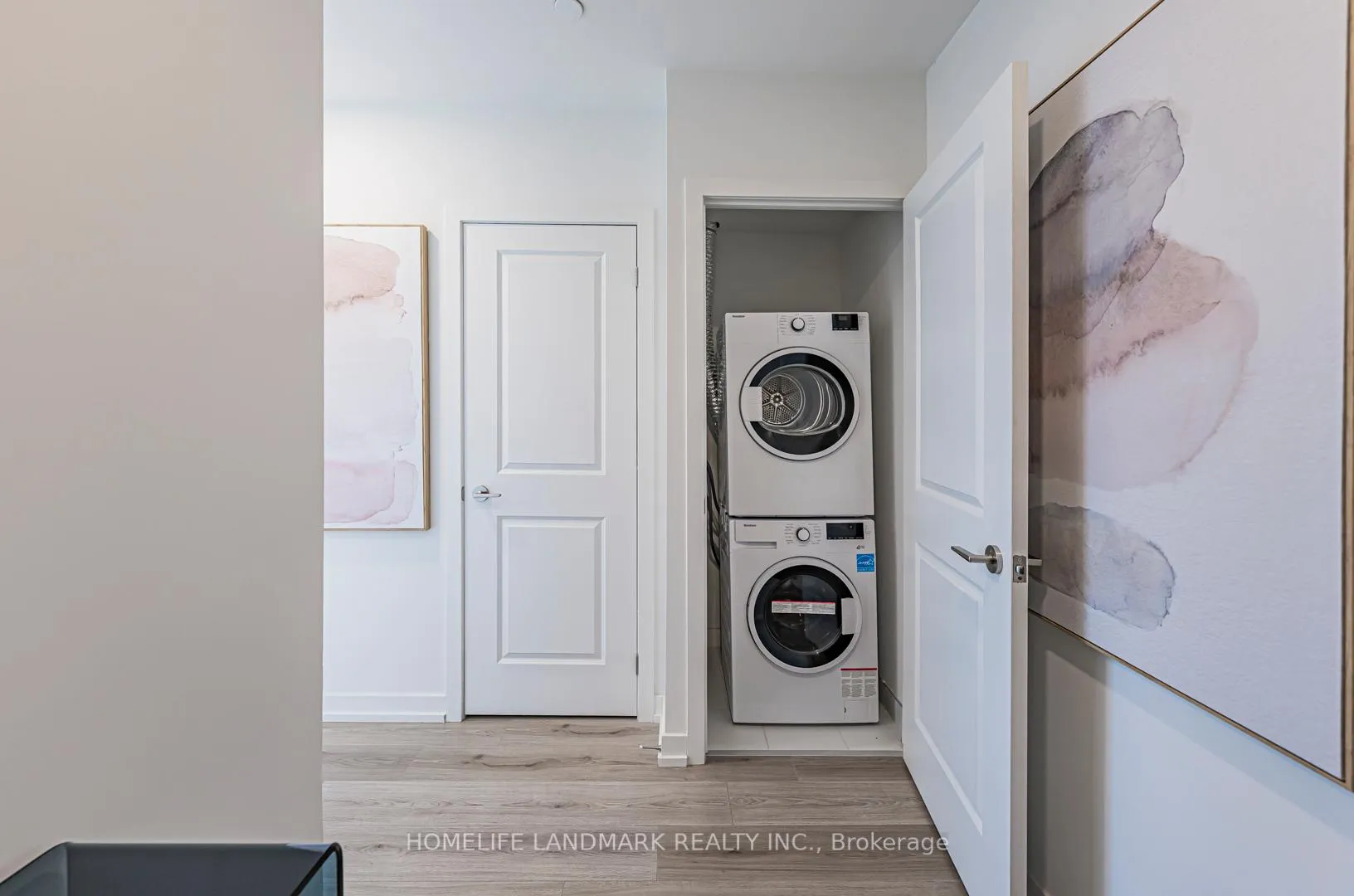 Photo 6 of Unit 5502, 395 Bloor Street E, Toronto, North St. James Town — HOMEH