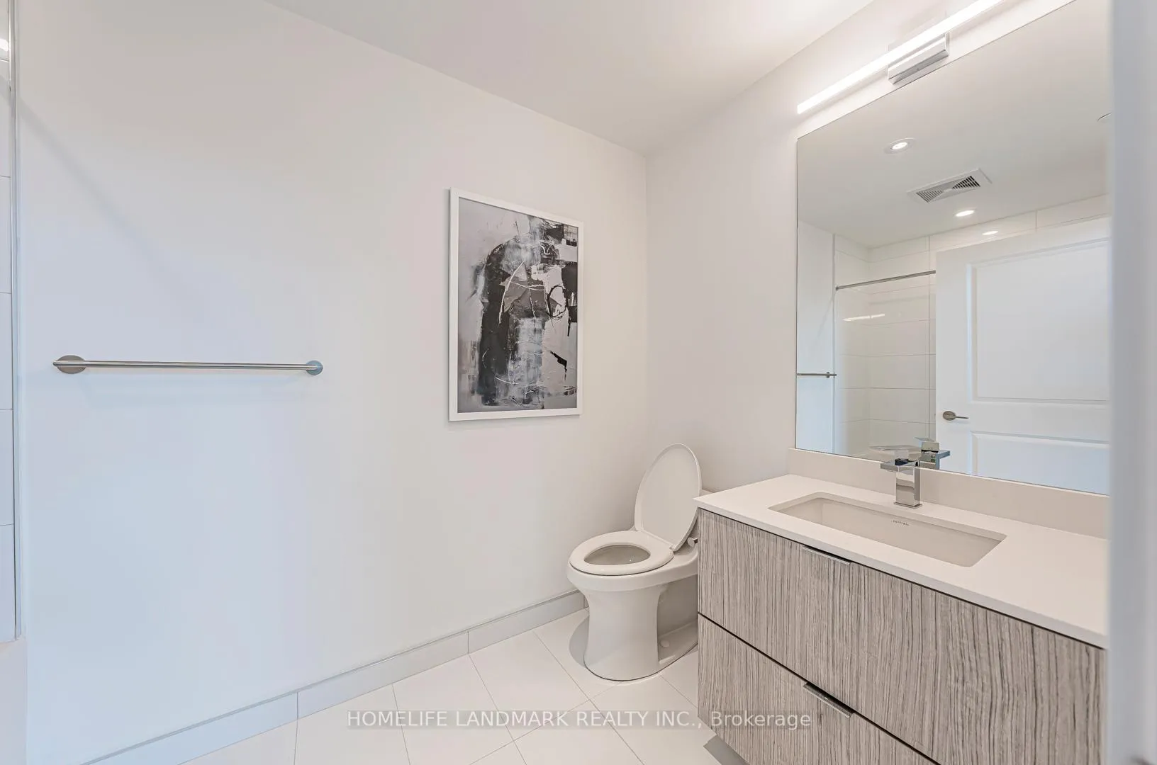 Photo 7 of Unit 5502, 395 Bloor Street E, Toronto, North St. James Town — HOMEH