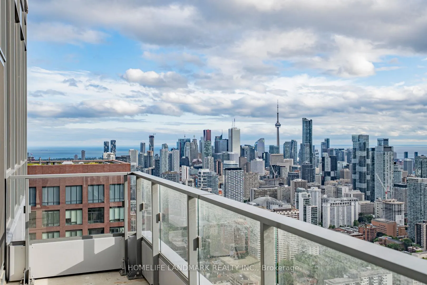 Photo 11 of Unit 5502, 395 Bloor Street E, Toronto, North St. James Town — HOMEH