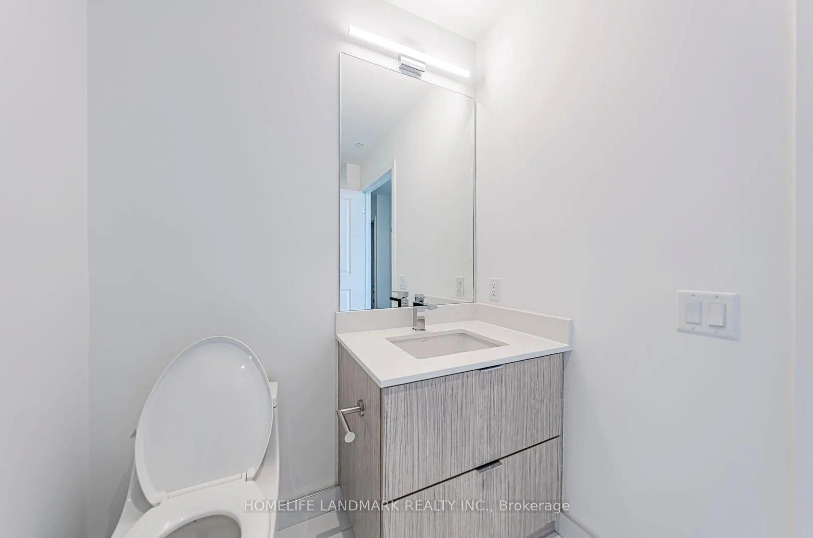 Photo 12 of Unit 5502, 395 Bloor Street E, Toronto, North St. James Town — HOMEH