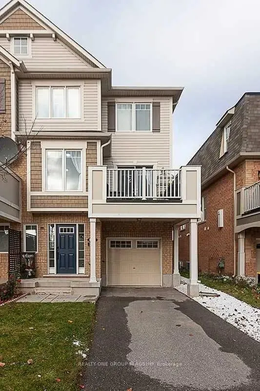 Photo 1 of 467 Dalhousie Gate, Milton, Willmott — HOMEH