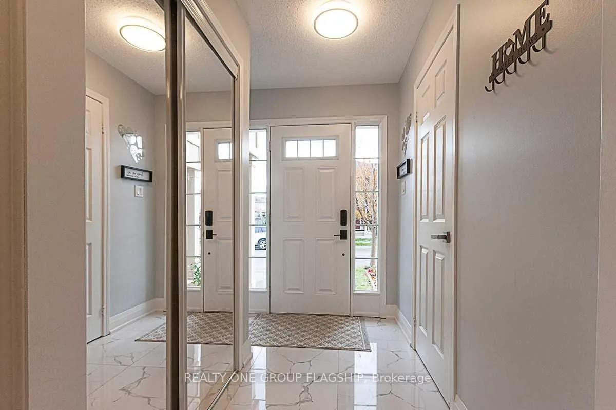 Photo 4 of 467 Dalhousie Gate, Milton, Willmott — HOMEH