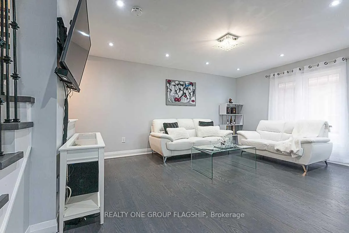 Photo 9 of 467 Dalhousie Gate, Milton, Willmott — HOMEH