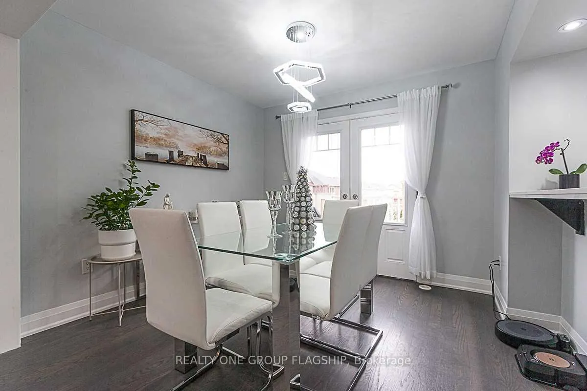 Photo 11 of 467 Dalhousie Gate, Milton, Willmott — HOMEH