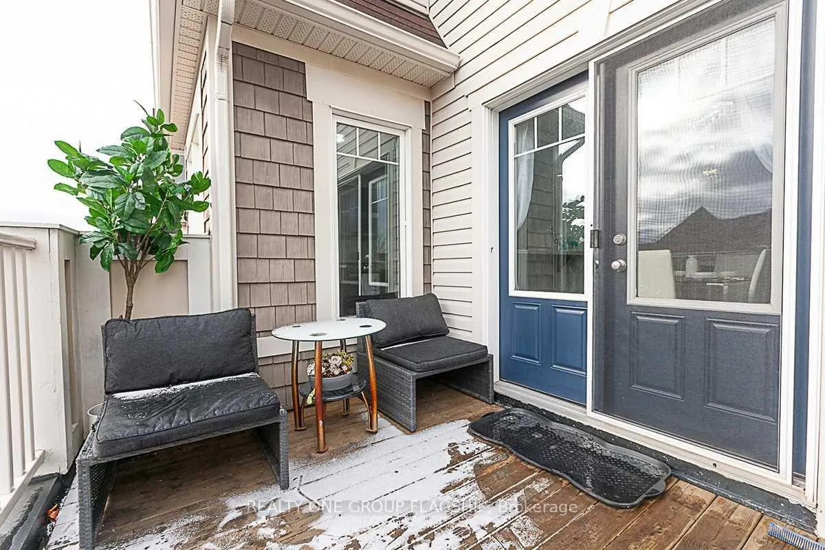 Photo 17 of 467 Dalhousie Gate, Milton, Willmott — HOMEH