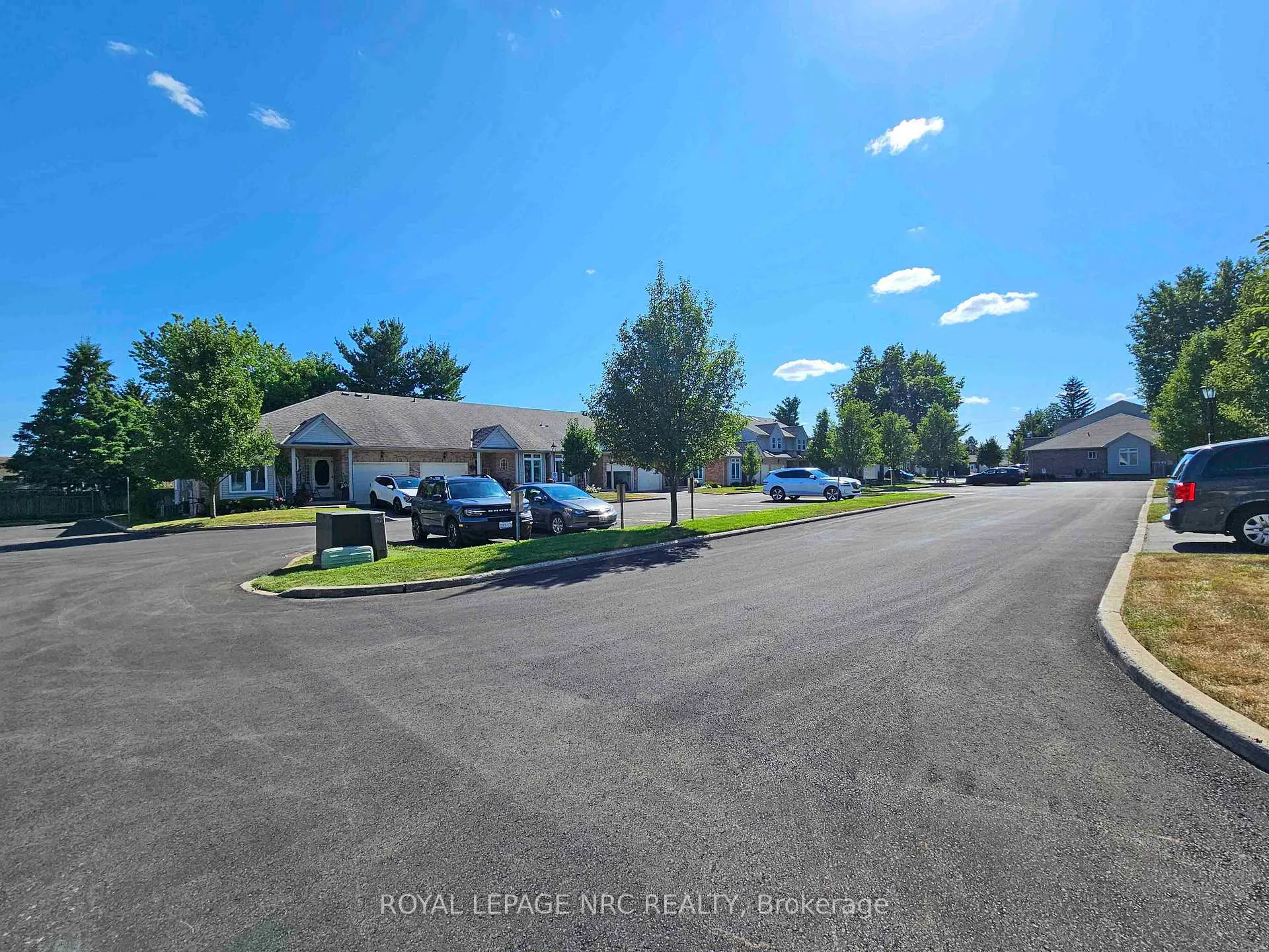 Photo 13 of Unit 28, 5070 drummond Road, Niagara Falls, Cherrywood — HOMEH