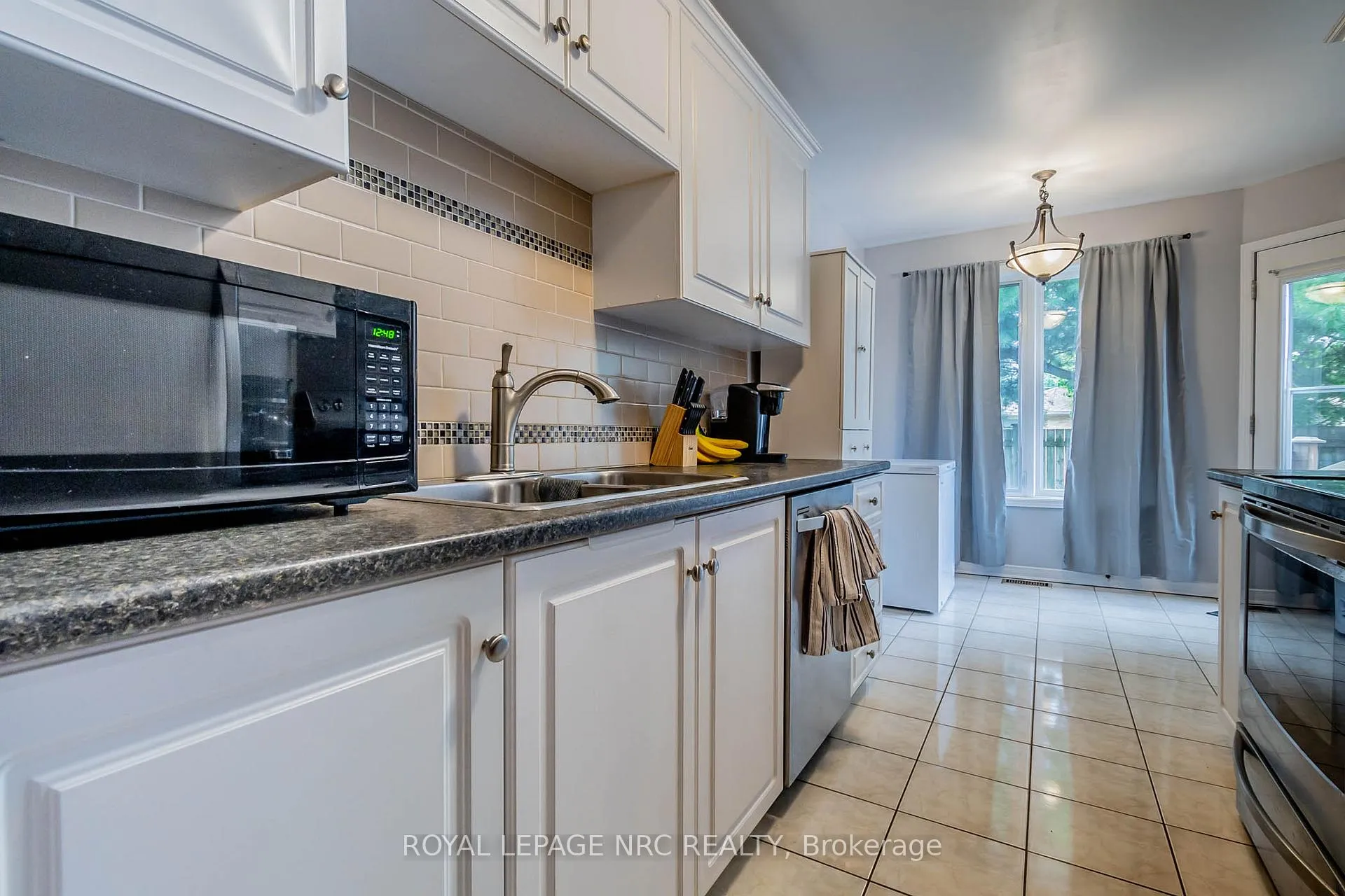 Photo 49 of Unit 28, 5070 drummond Road, Niagara Falls, Cherrywood — HOMEH