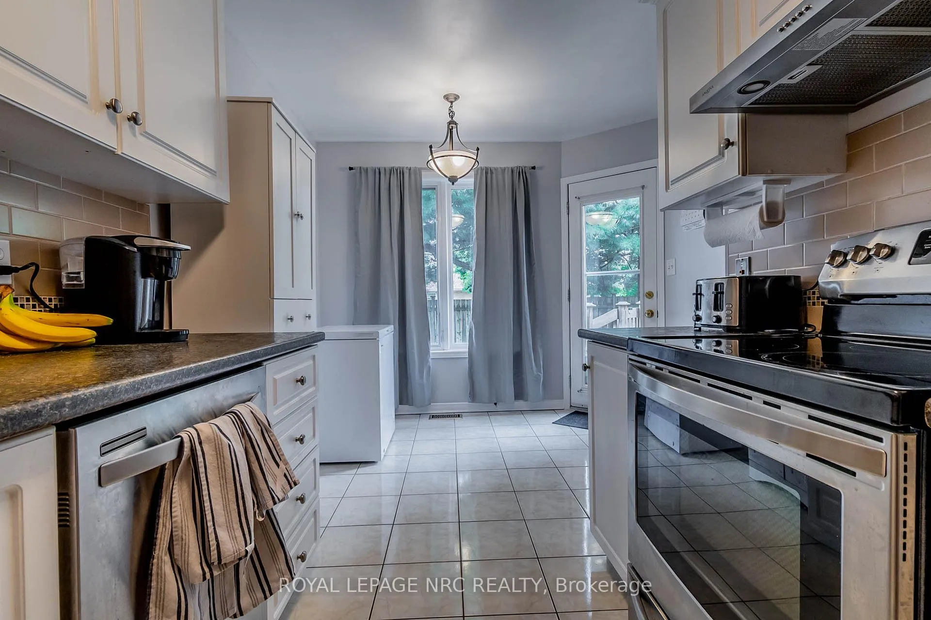 Photo 52 of Unit 28, 5070 drummond Road, Niagara Falls, Cherrywood — HOMEH