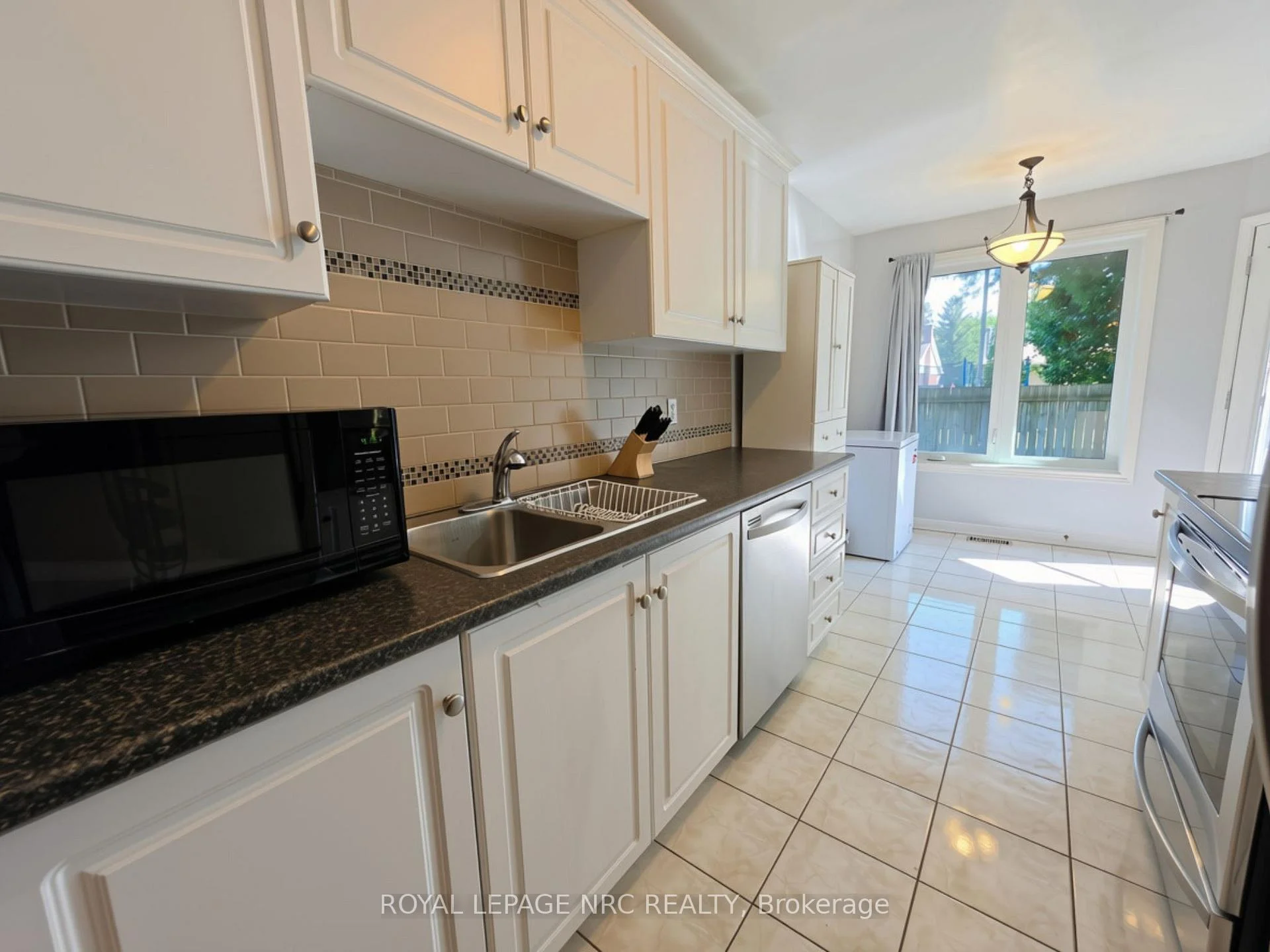 Photo 39 of Unit 28, 5070 drummond Road, Niagara Falls, Cherrywood — HOMEH