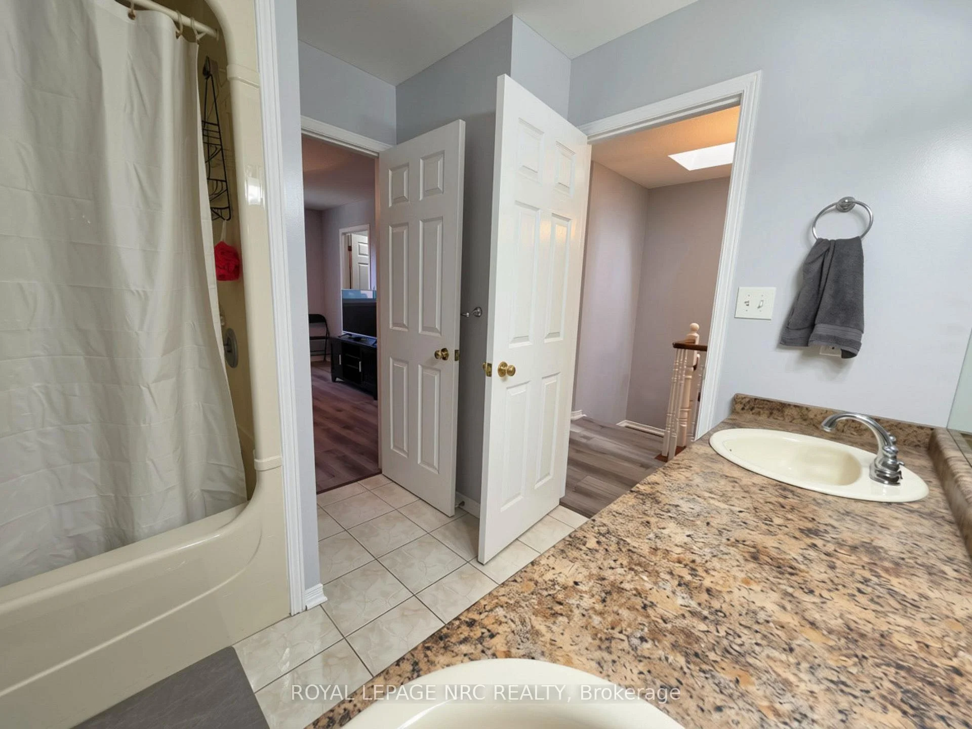 Photo 84 of Unit 28, 5070 drummond Road, Niagara Falls, Cherrywood — HOMEH
