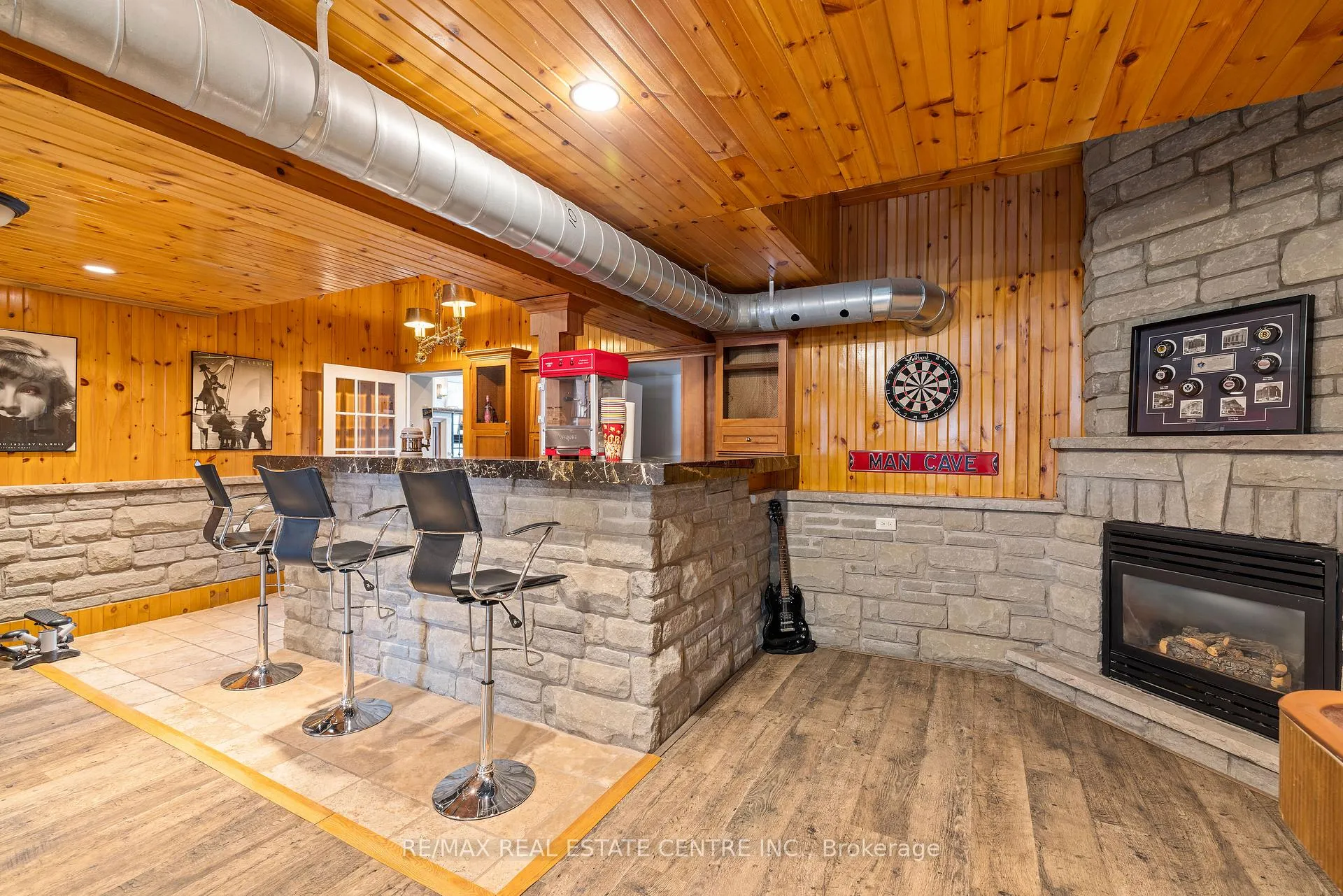 Photo 16 of 14 Buena Vista Drive, Mono, Rural Mono — HOMEH