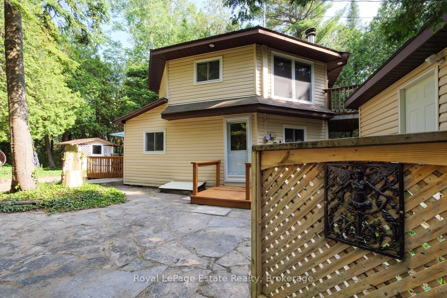 Photo 2 of 125 Third Avenue N, South Bruce Peninsula — HOMEH