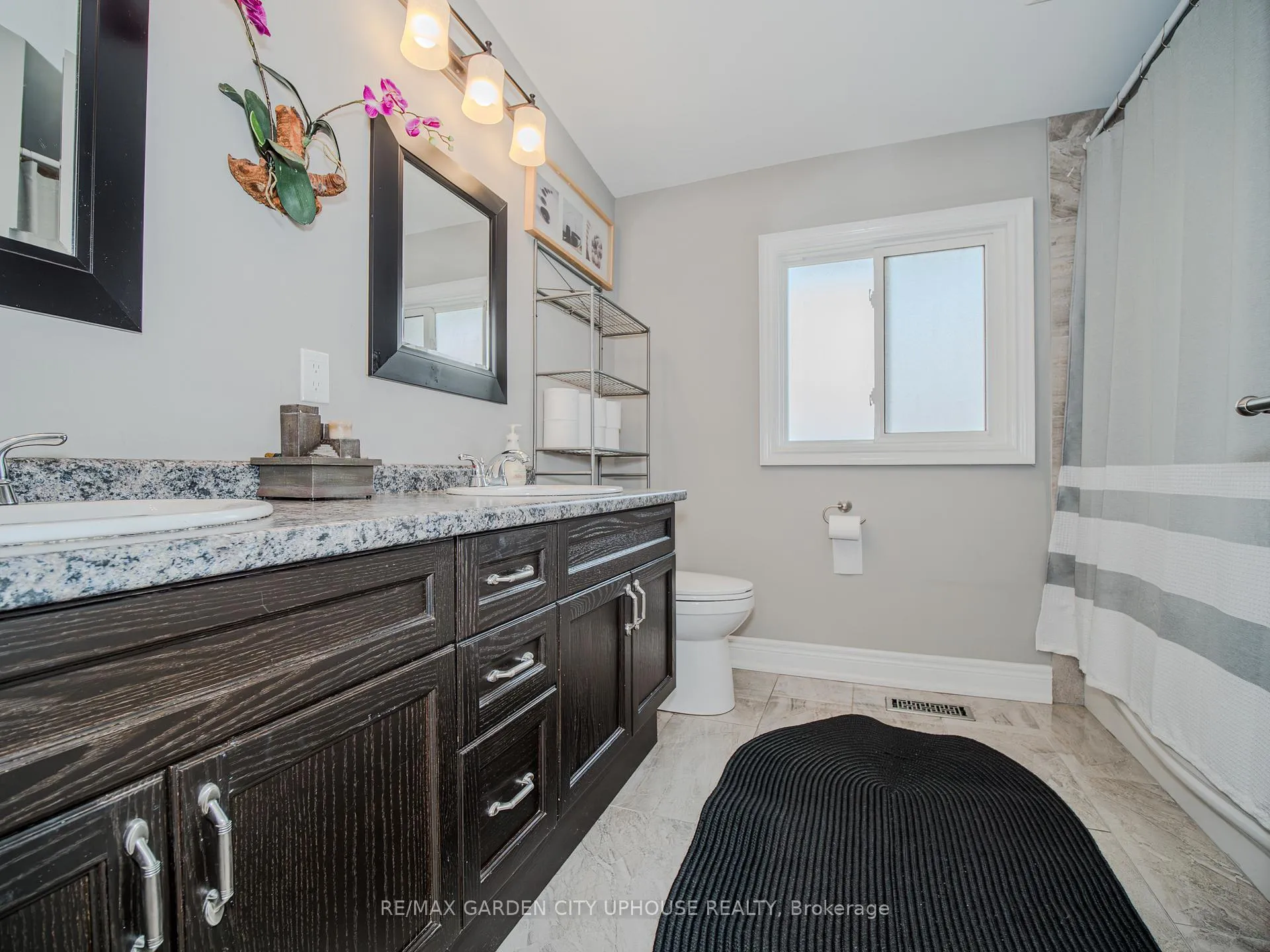 Photo 8 of 33 Parnell Road, St. Catharines, Vine/Linwell — HOMEH