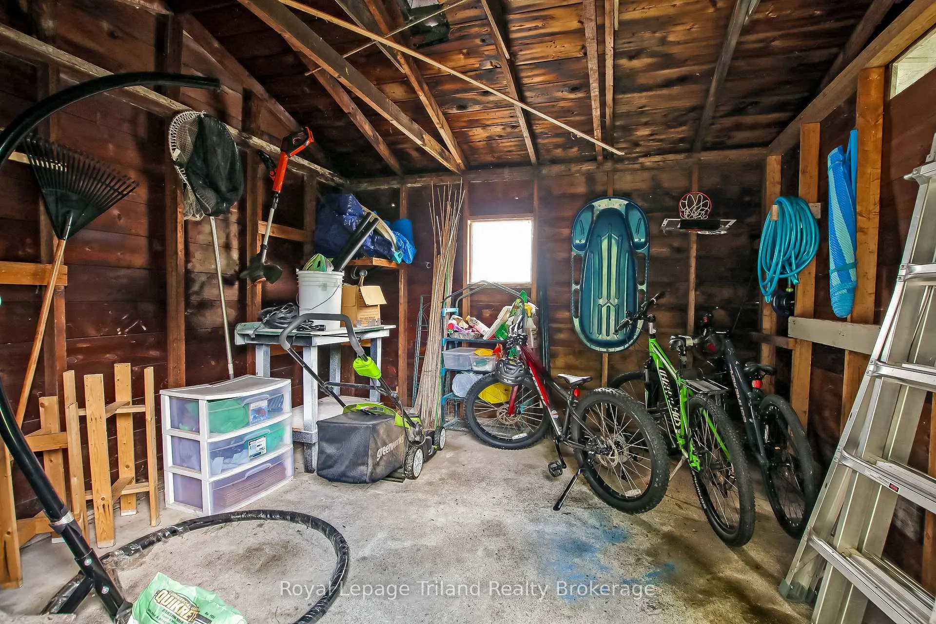 Photo 9 of 224 Harkness Street, Sarnia — HOMEH
