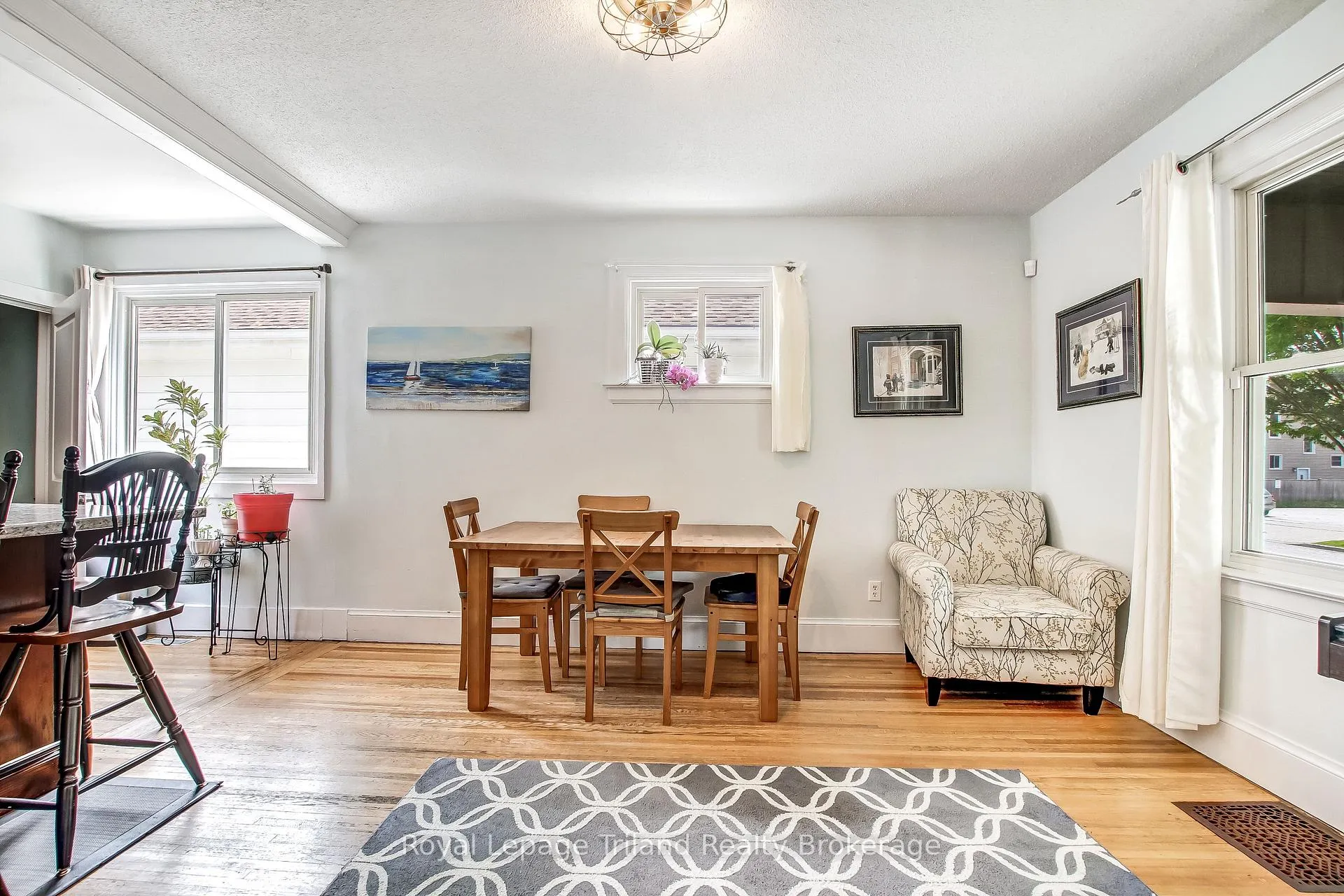 Photo 28 of 224 Harkness Street, Sarnia — HOMEH