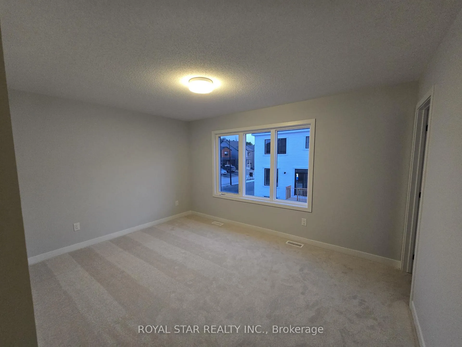 Photo 13 of 205 Catnip Crescent, Ottawa, Kanata - Rural Kanata (Central) — HOMEH