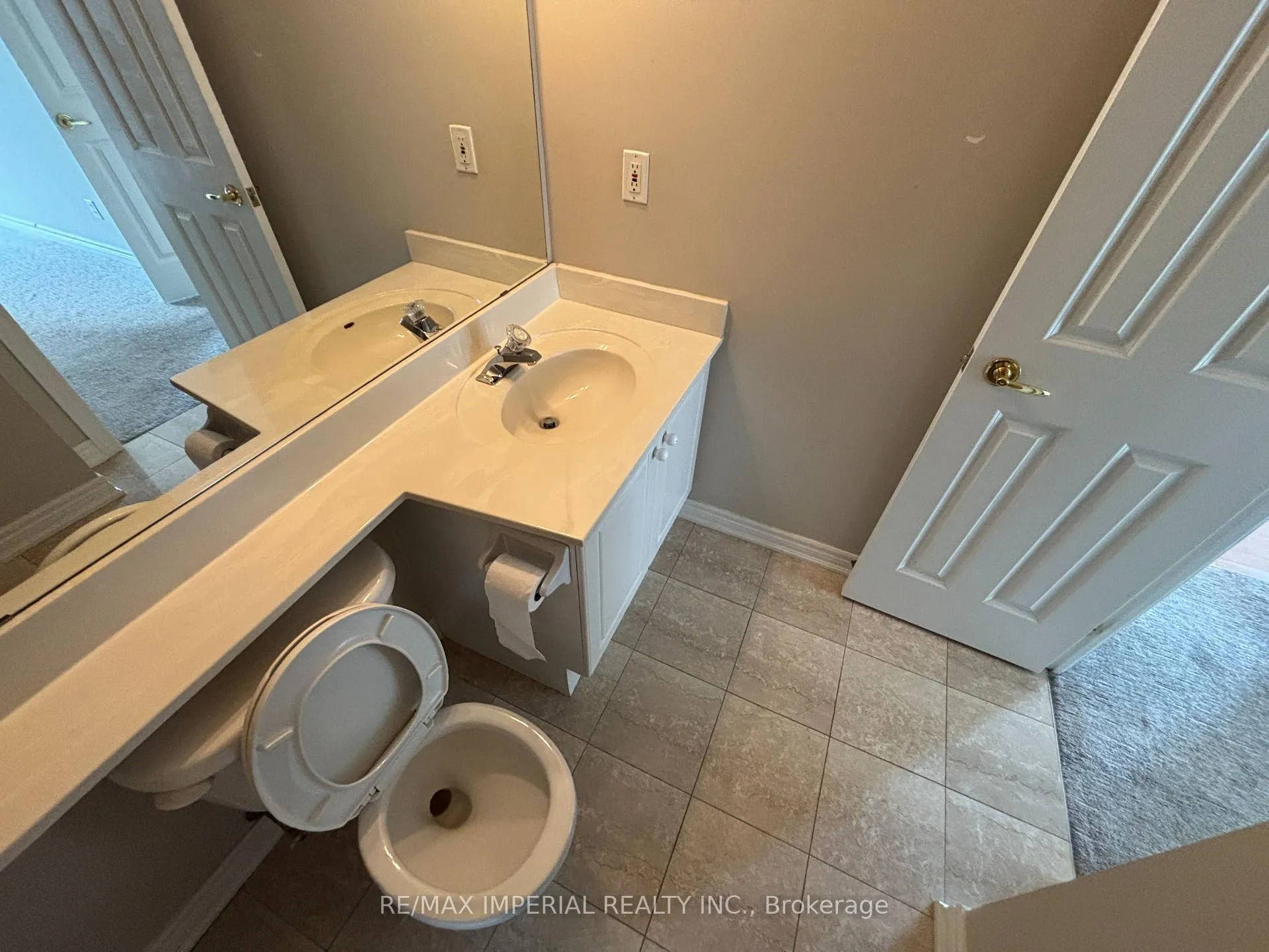 Photo 18 of Unit 405, 60 old mill Road, Oakville, Old Oakville — HOMEH