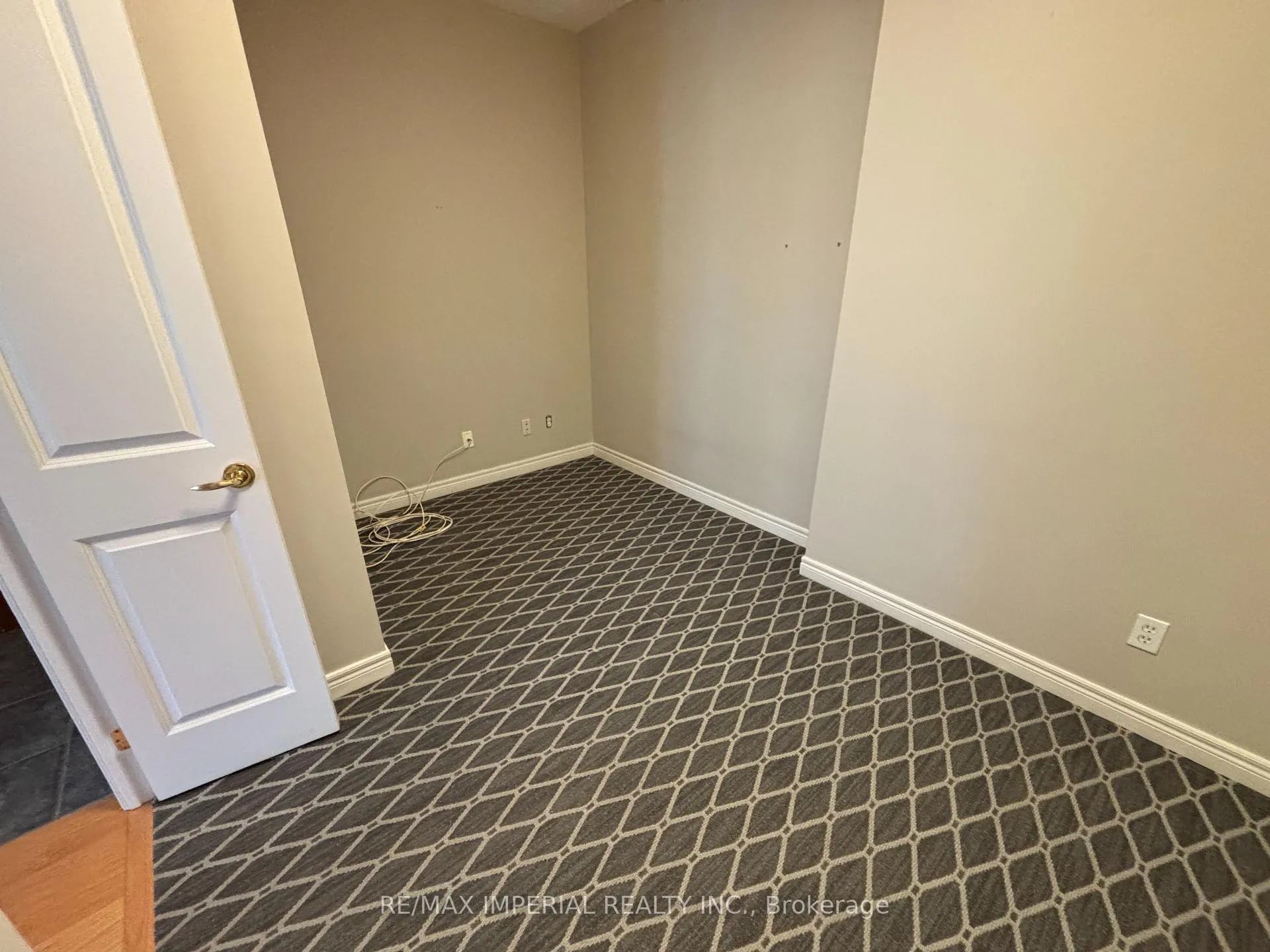 Photo 19 of Unit 405, 60 old mill Road, Oakville, Old Oakville — HOMEH