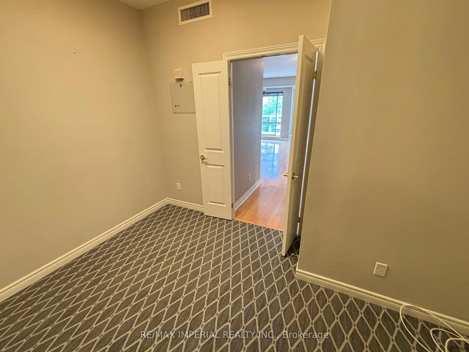 Photo 20 of Unit 405, 60 old mill Road, Oakville, Old Oakville — HOMEH