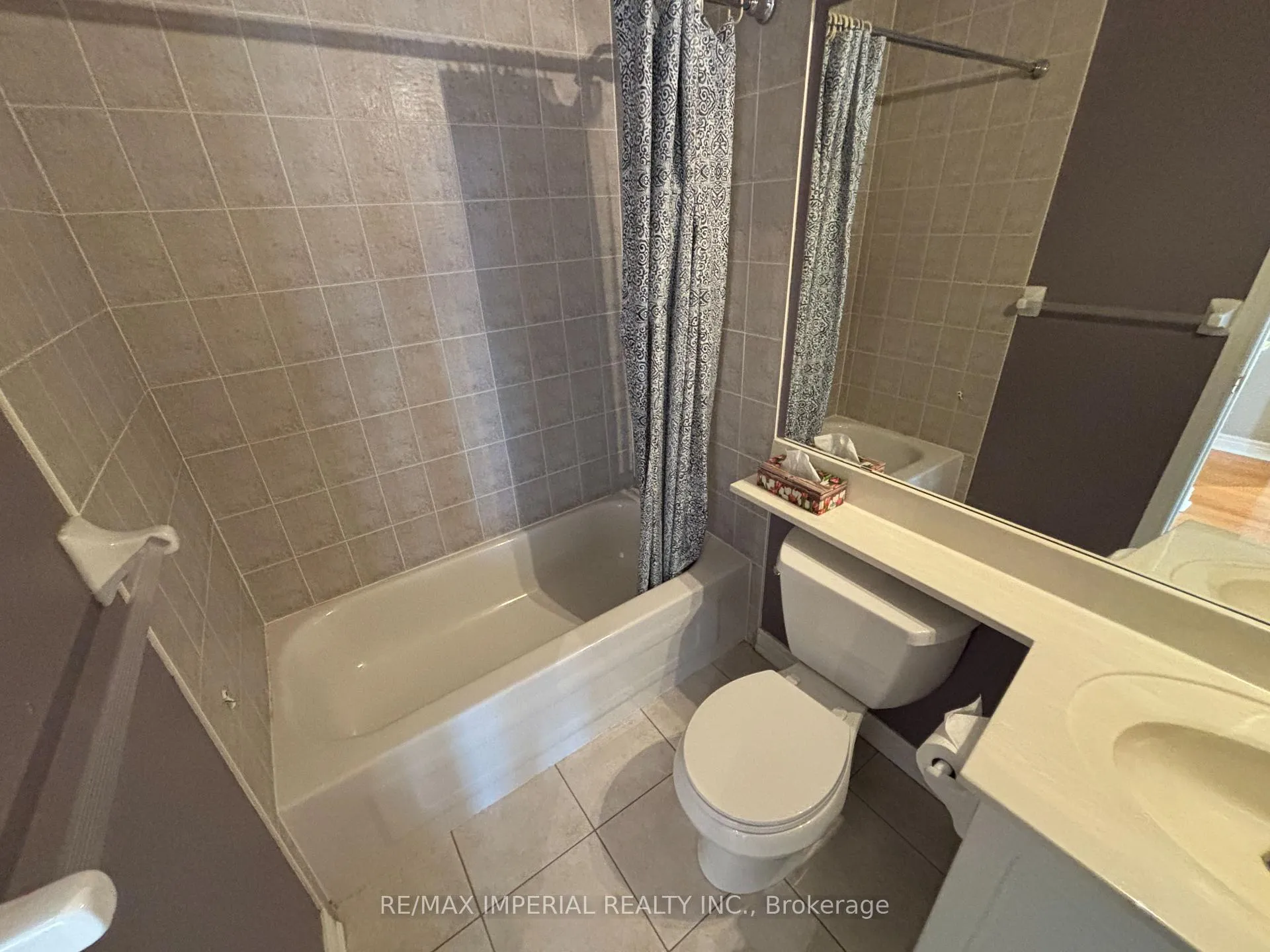 Photo 21 of Unit 405, 60 old mill Road, Oakville, Old Oakville — HOMEH
