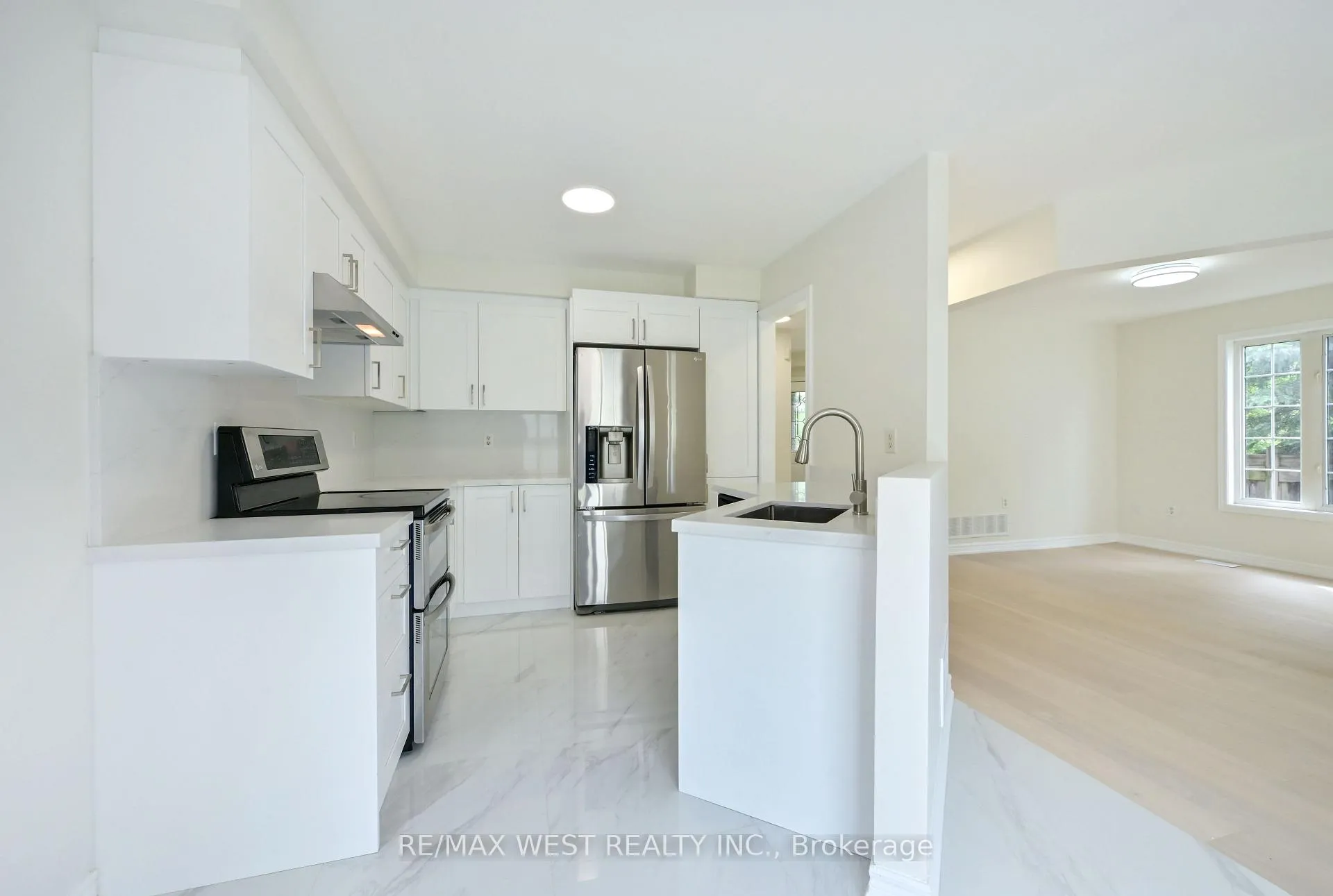 Photo 15 of 8 Terrastone Court, Caledon, Bolton West — HOMEH