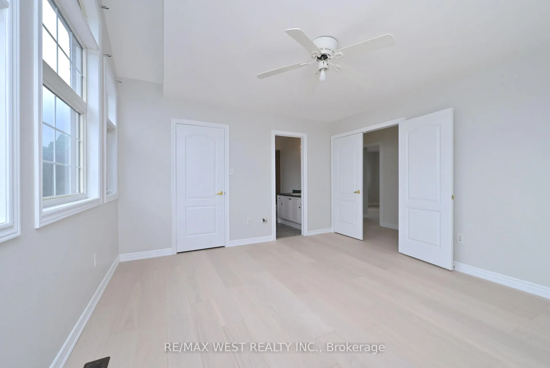 Photo 22 of 8 Terrastone Court, Caledon, Bolton West — HOMEH