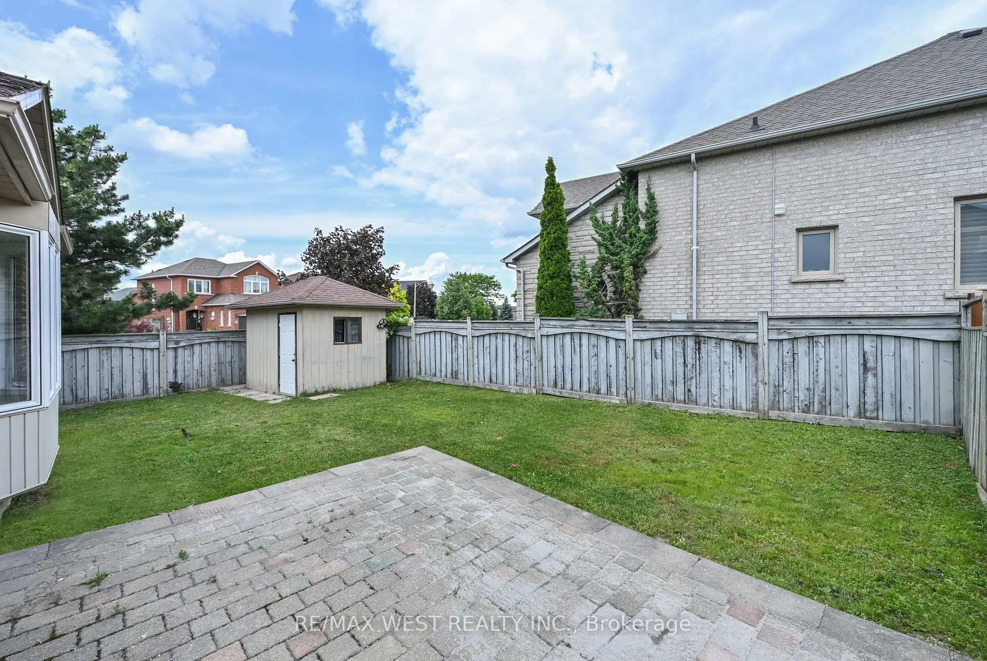Photo 36 of 8 Terrastone Court, Caledon, Bolton West — HOMEH