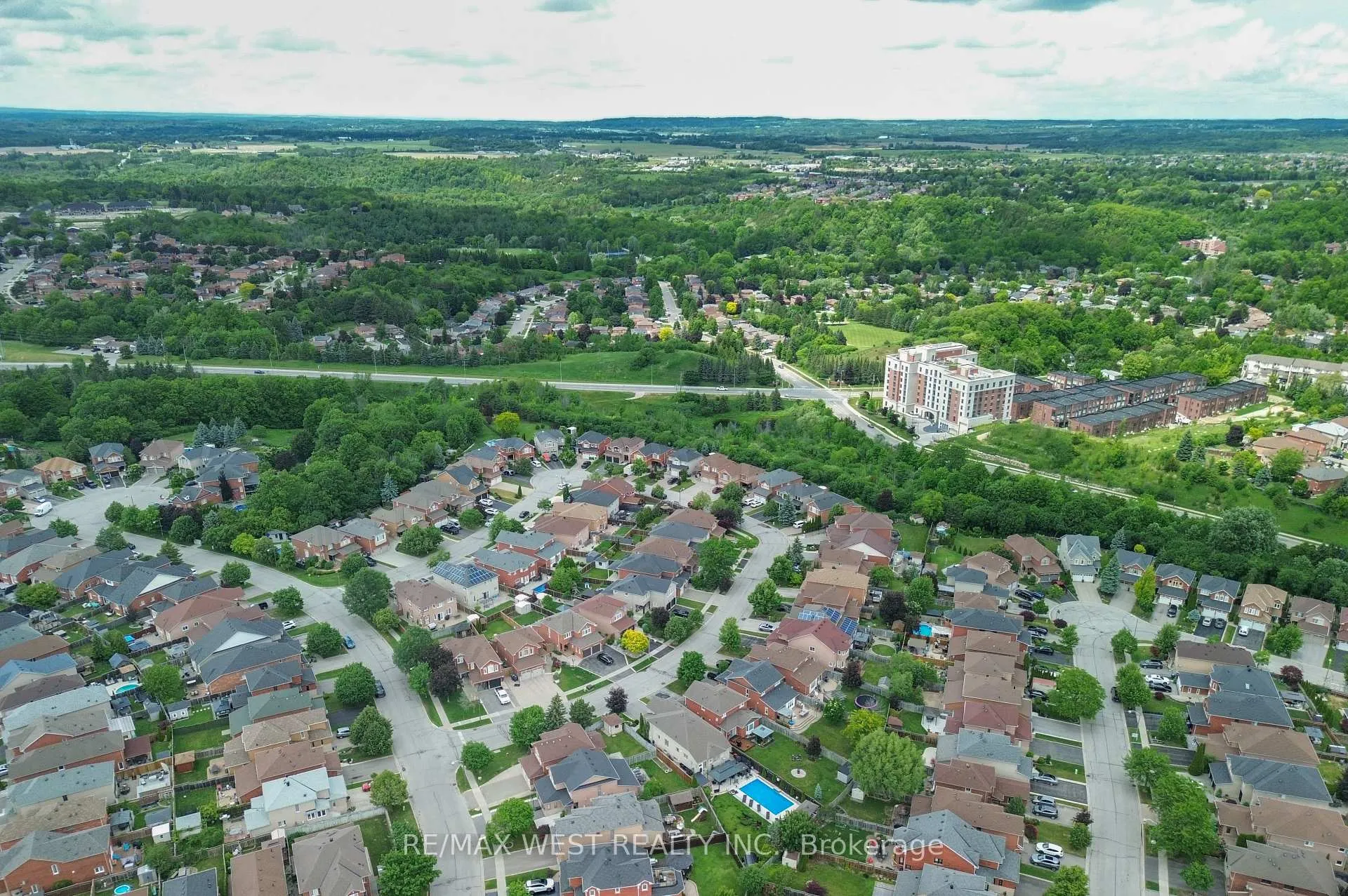Photo 46 of 8 Terrastone Court, Caledon, Bolton West — HOMEH