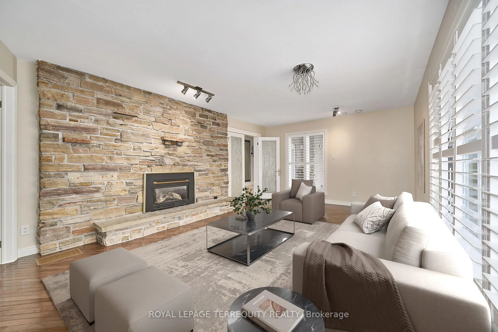 Photo 7 of 1449 Rosebank Road, Pickering, Woodlands — HOMEH