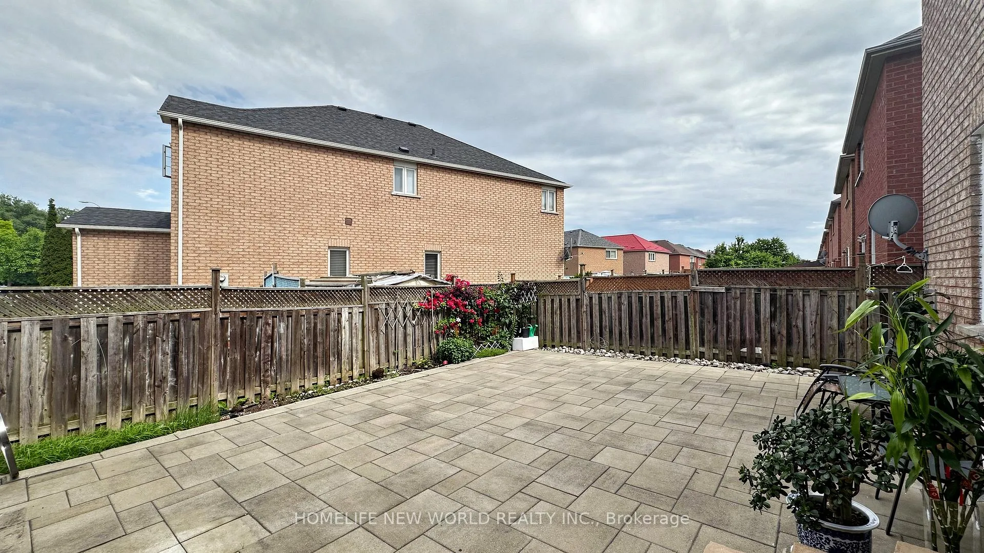 Photo 34 of 73 Doubtfire Crescent, Markham, Middlefield — HOMEH