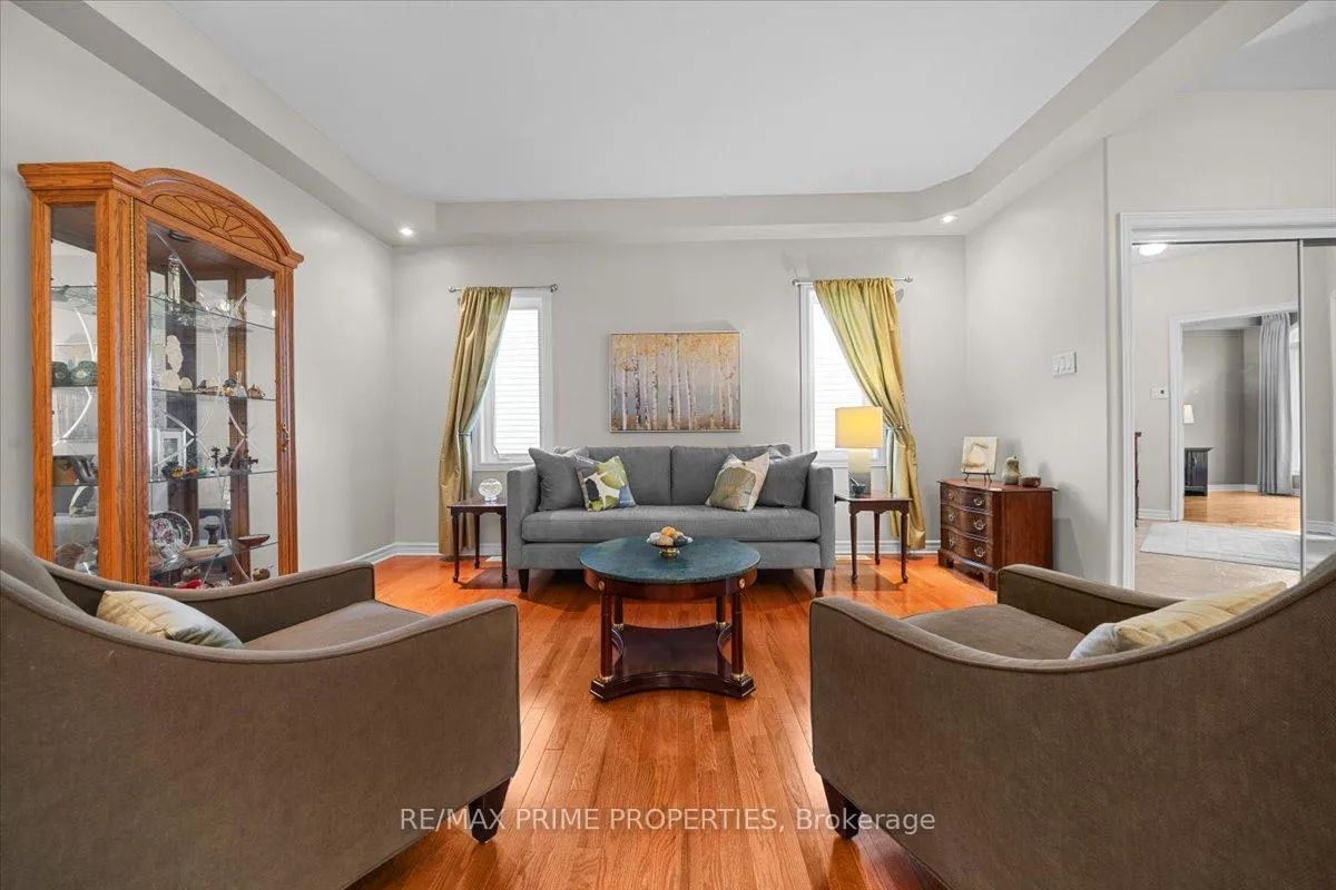 Photo 6 of 1863 Springridge Drive, Ottawa, Springridge/East Village — HOMEH