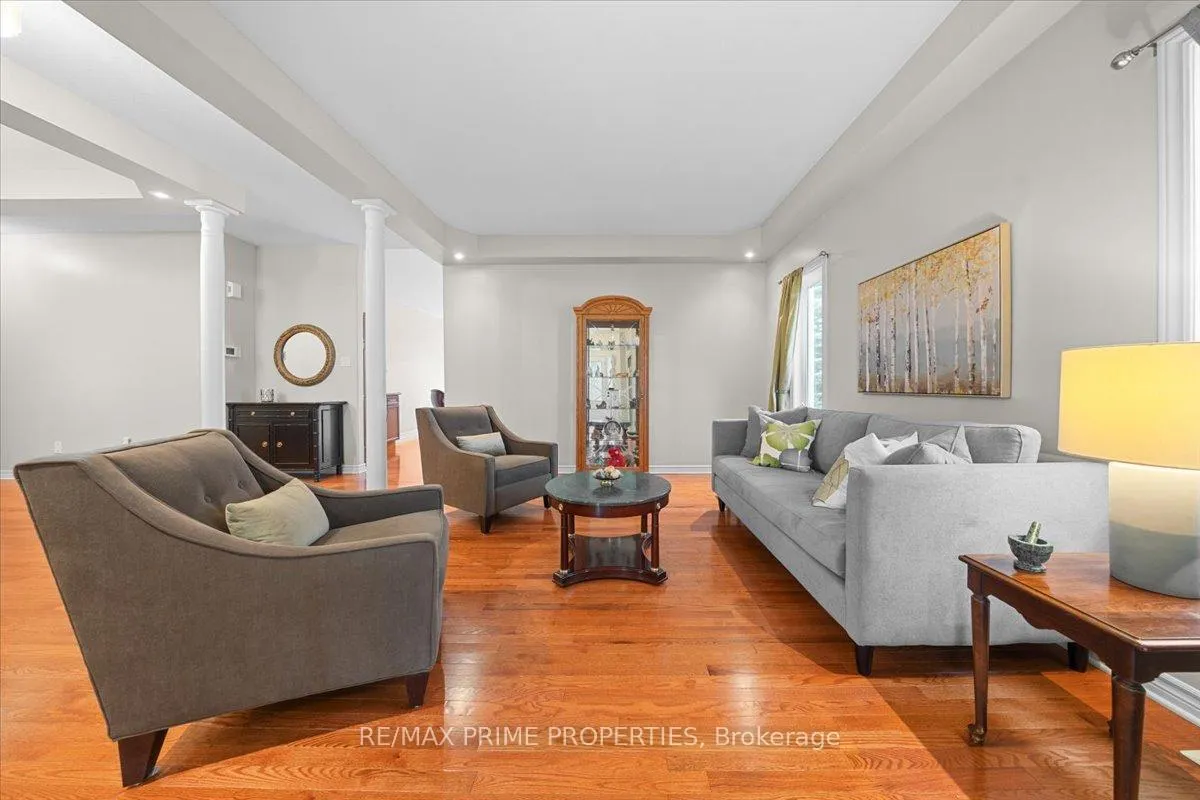 Photo 8 of 1863 Springridge Drive, Ottawa, Springridge/East Village — HOMEH