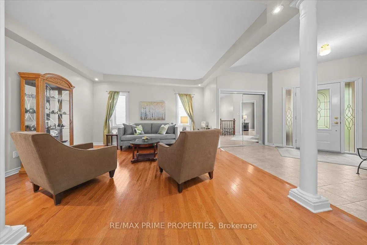 Photo 9 of 1863 Springridge Drive, Ottawa, Springridge/East Village — HOMEH