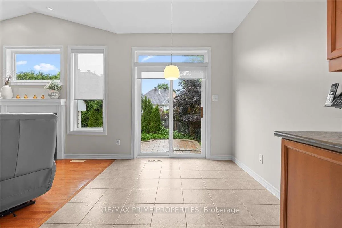 Photo 17 of 1863 Springridge Drive, Ottawa, Springridge/East Village — HOMEH
