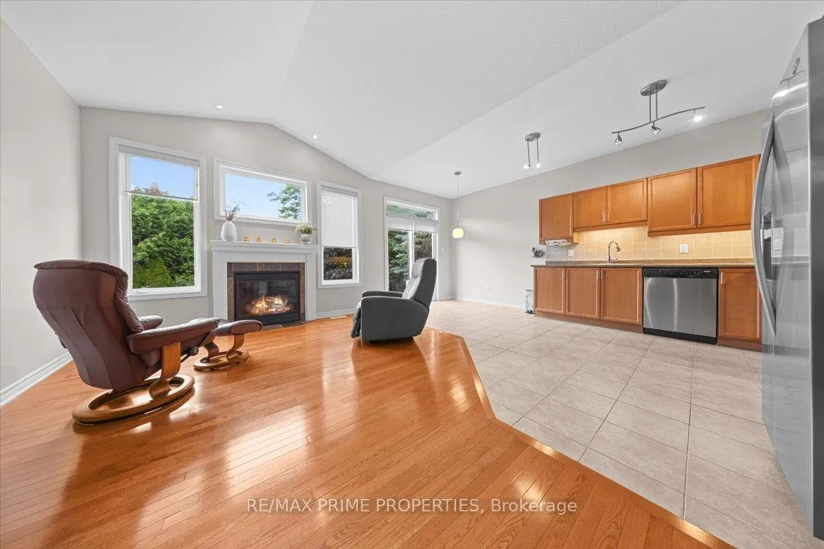 Photo 19 of 1863 Springridge Drive, Ottawa, Springridge/East Village — HOMEH