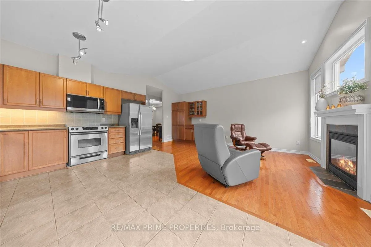 Photo 21 of 1863 Springridge Drive, Ottawa, Springridge/East Village — HOMEH