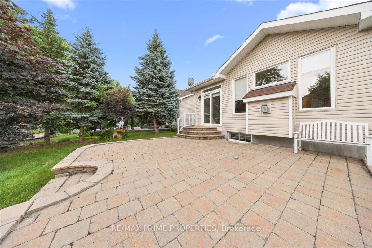 Photo 36 of 1863 Springridge Drive, Ottawa, Springridge/East Village — HOMEH