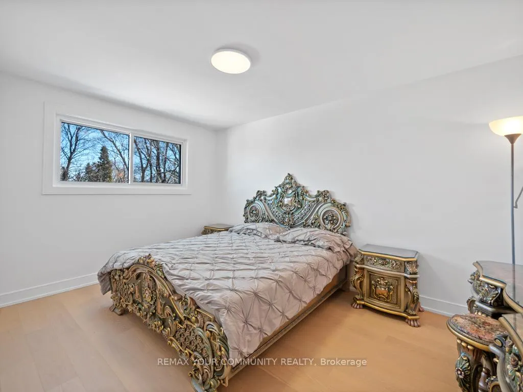 Photo 15 of Unit Main, 11 Webster Drive, Aurora, Aurora Highlands — HOMEH