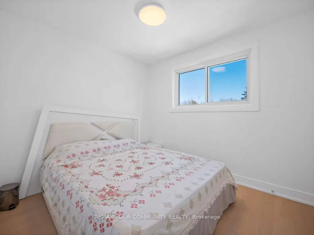 Photo 19 of Unit Main, 11 Webster Drive, Aurora, Aurora Highlands — HOMEH