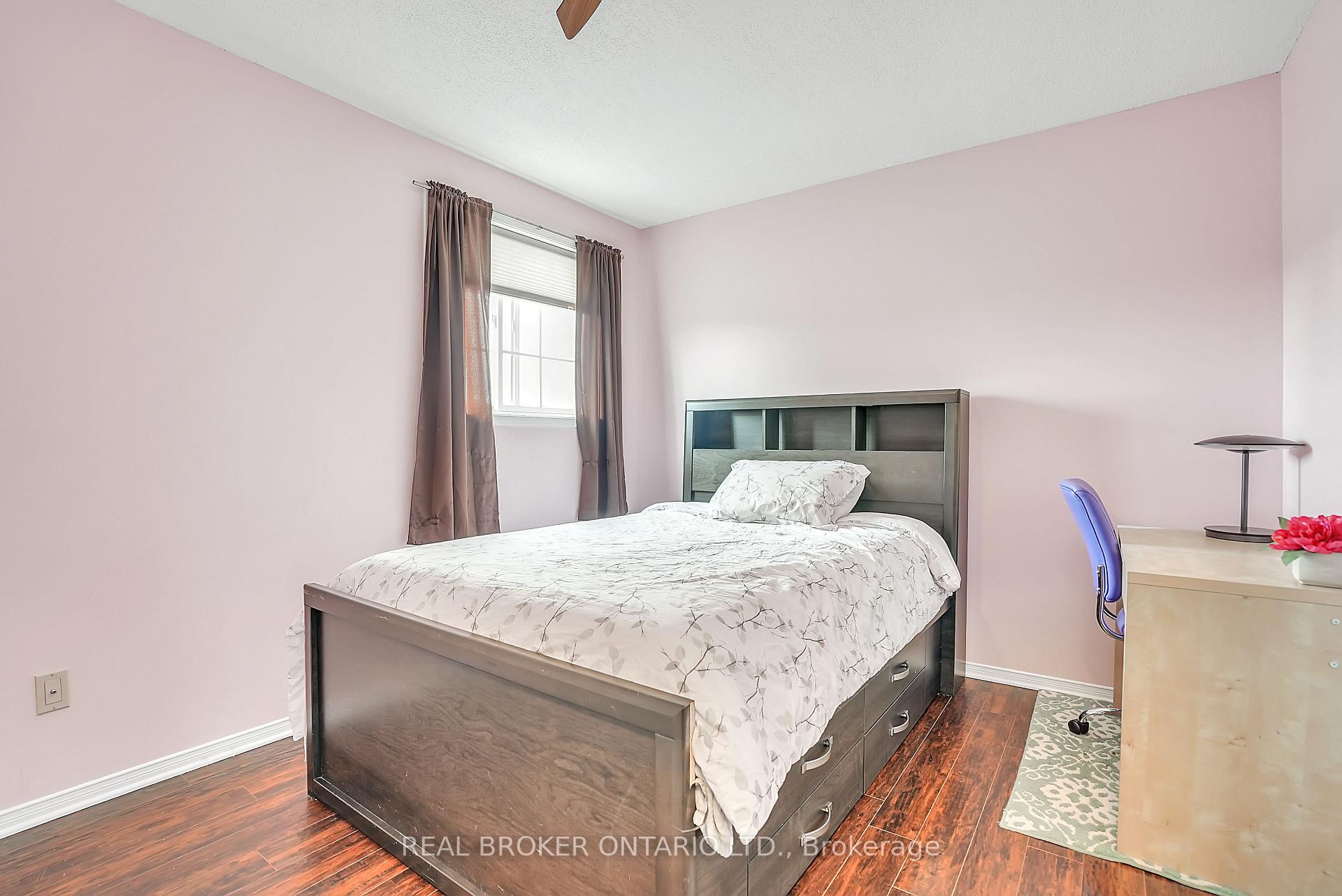Photo 25 of 16 Victorway Drive, Barrie, Holly — HOMEH