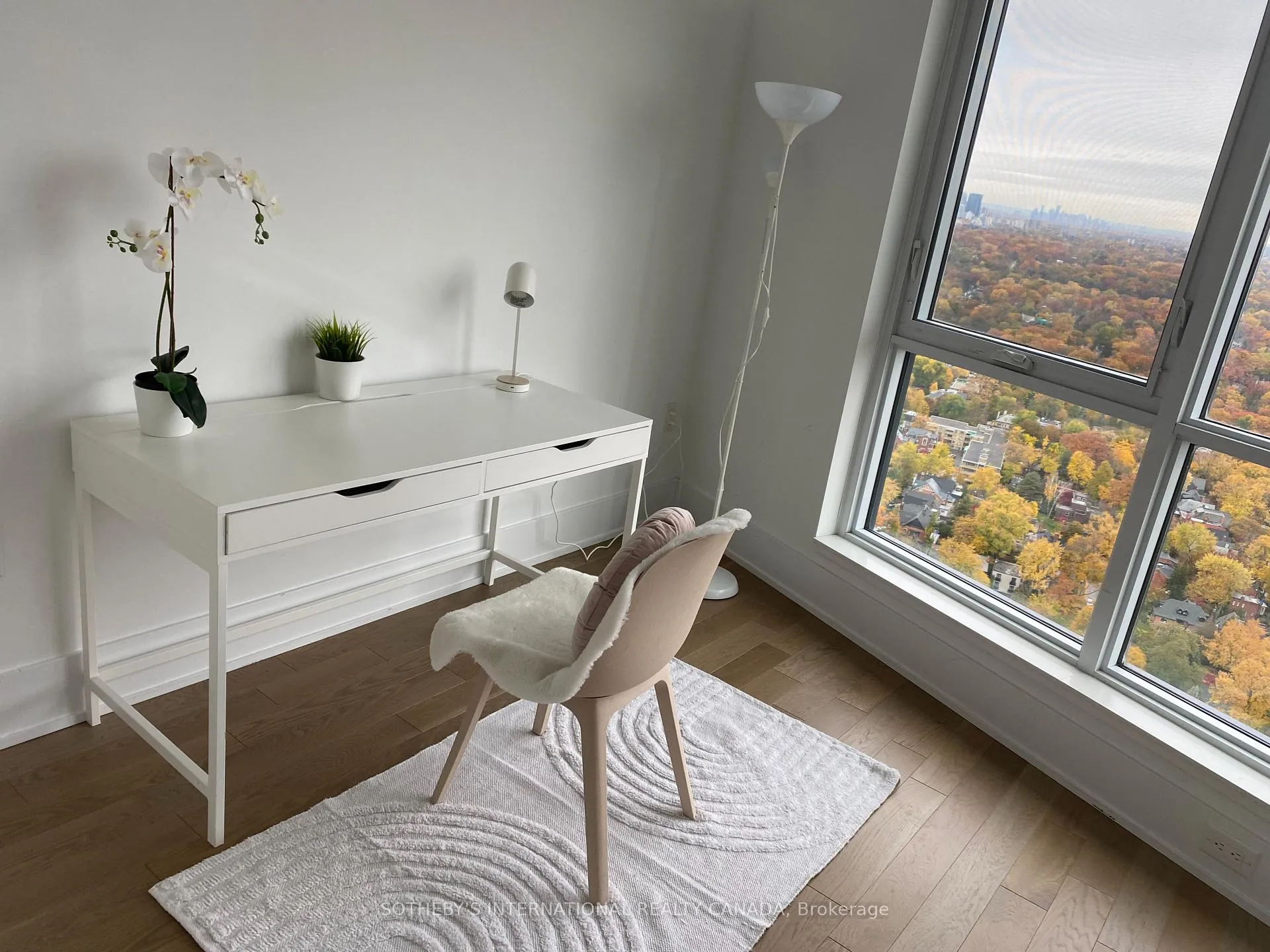 Photo 10 of Unit 4215, 585 Bloor Street E, Toronto, North St. James Town — HOMEH
