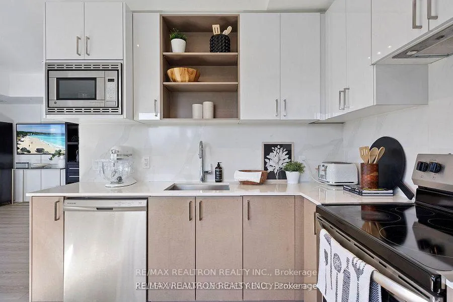 Photo 12 of Unit 206, 155 Downsview Park Boulevard, North York, Downsview-Roding-CFB — HOMEH