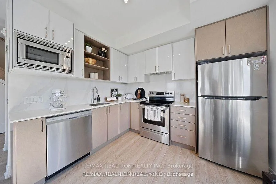 Photo 13 of Unit 206, 155 Downsview Park Boulevard, North York, Downsview-Roding-CFB — HOMEH