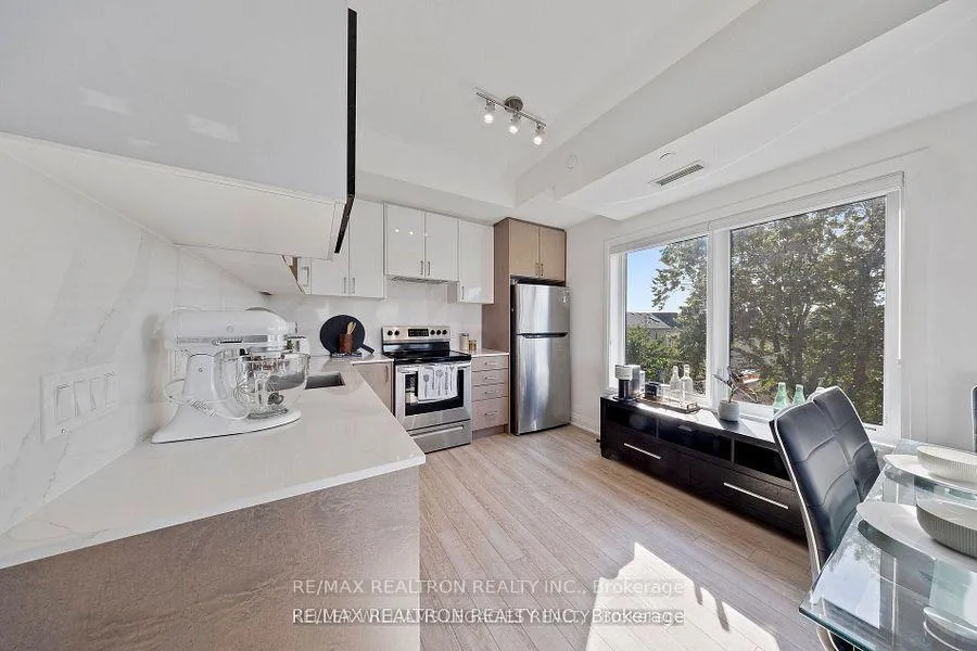 Photo 14 of Unit 206, 155 Downsview Park Boulevard, North York, Downsview-Roding-CFB — HOMEH