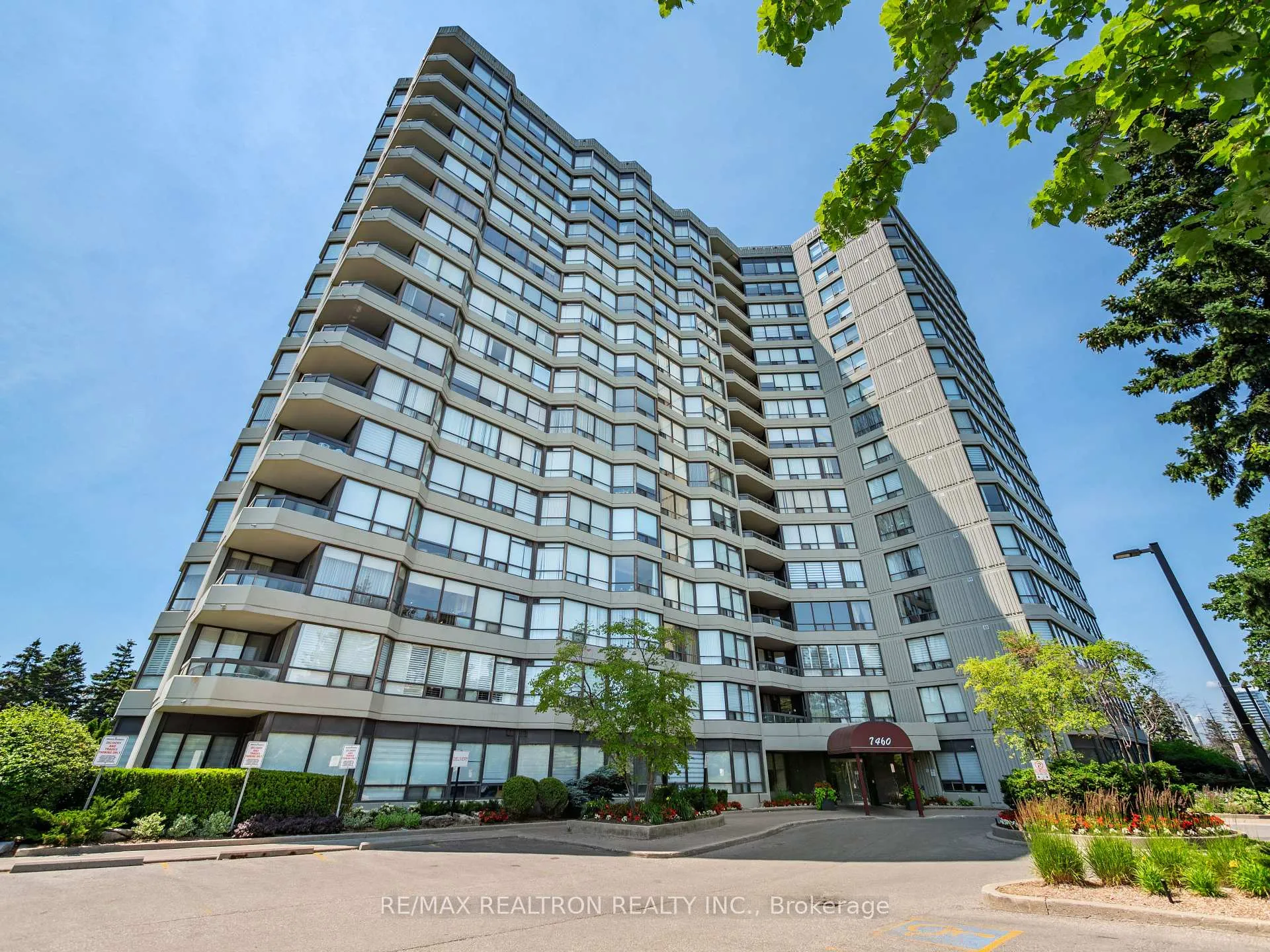 Photo 1 of Unit 503, 7460 Bathurst Street, Vaughan, Brownridge — HOMEH
