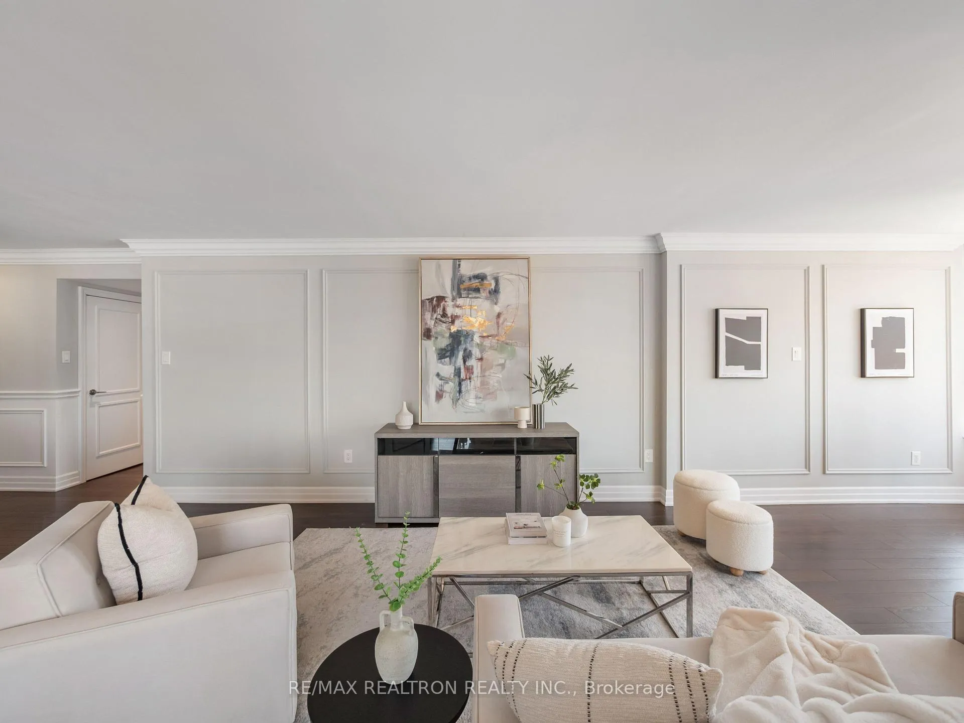 Photo 5 of Unit 503, 7460 Bathurst Street, Vaughan, Brownridge — HOMEH