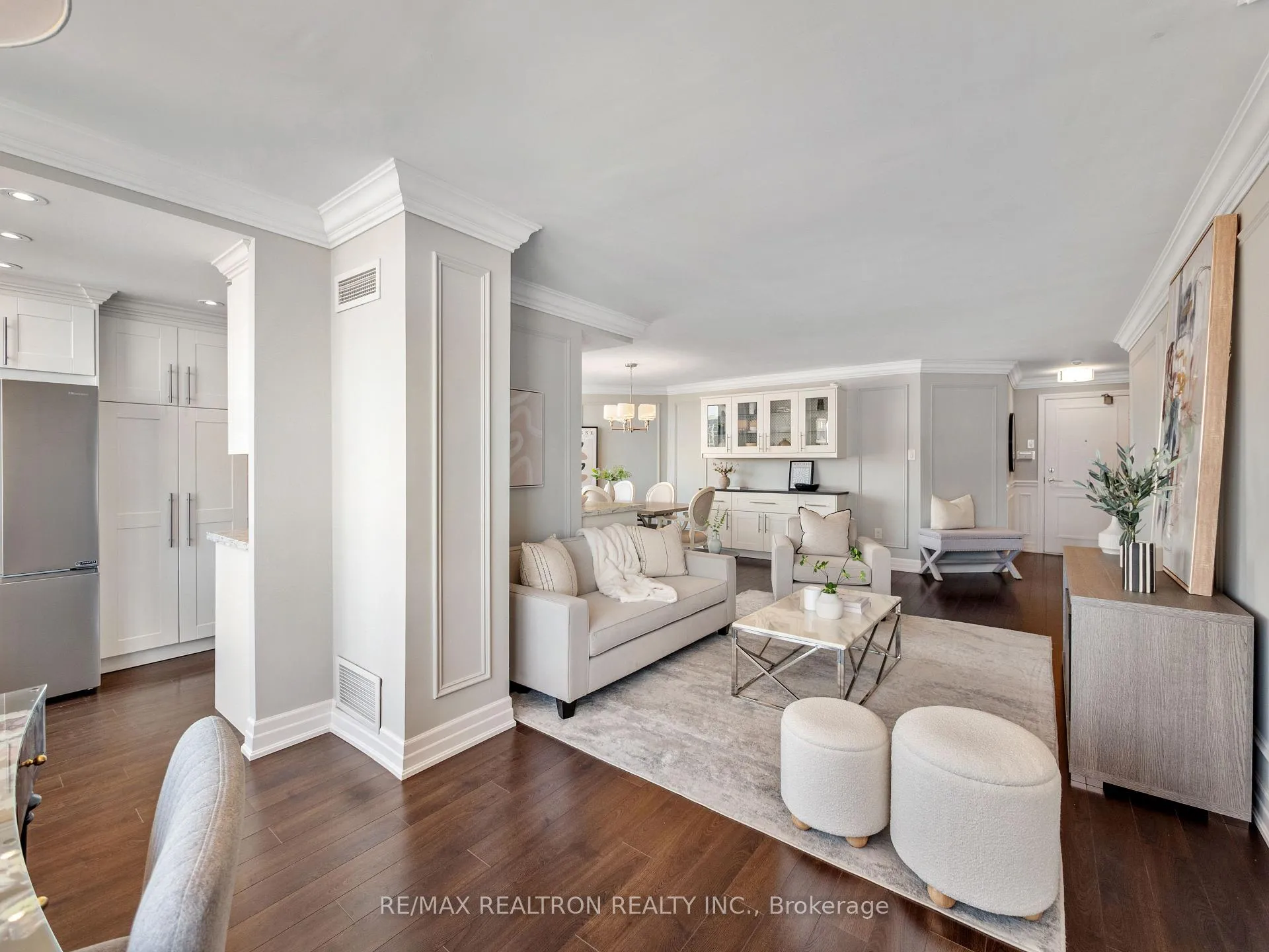Photo 7 of Unit 503, 7460 Bathurst Street, Vaughan, Brownridge — HOMEH